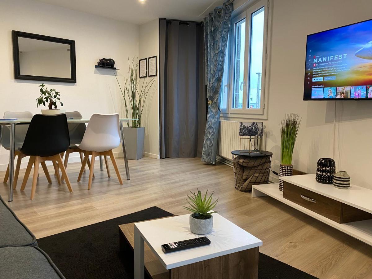 Appartement Cholet Les Halles Cote Jardin Exterior photo